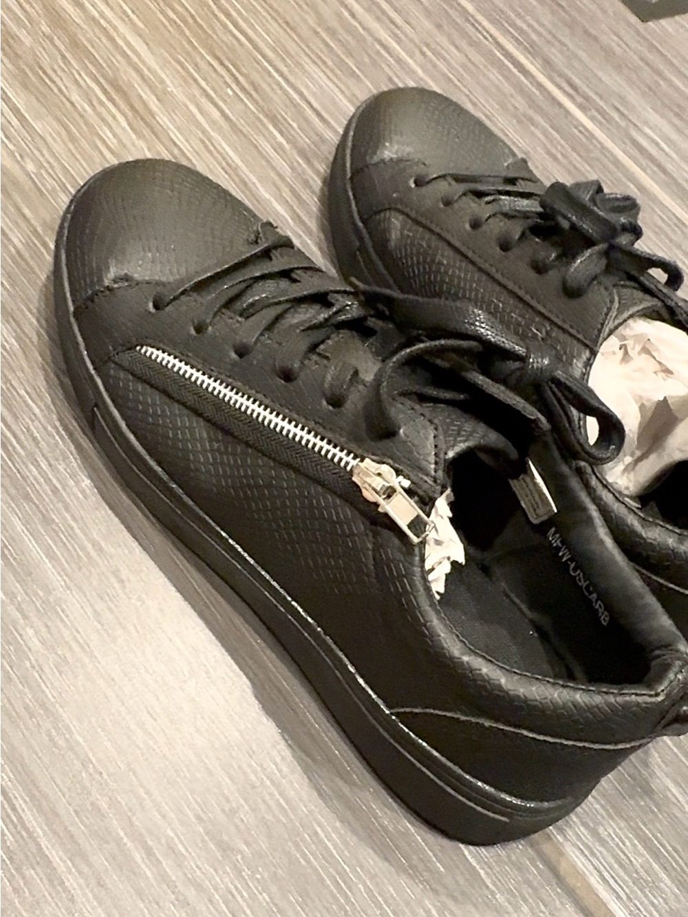 Brave Soul side zipper sneakers